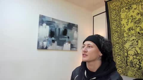 aria y orien  online show from 17, 12, 2025