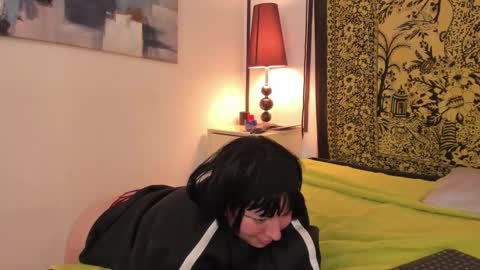 aria y orien  online show from 10, 1, 2026