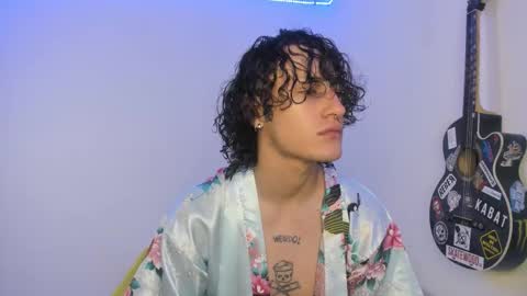 aria y orien  online show from 14, 1, 2026