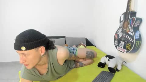 aria y orien  online show from 15, 1, 2026