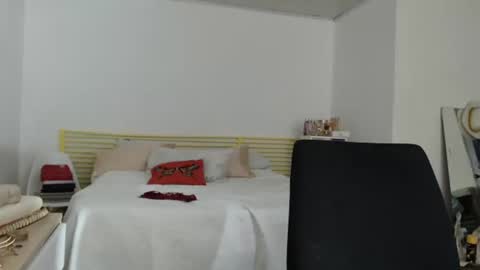 Snapshot of aria_andradee chatting on 26, 9, 2025 aria_andradee online show from 26, 9, 2025