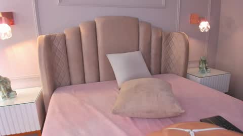 Snapshot of aria_greco chatting on 22, 2, 2025 Aria  online show from 22, 2, 2025