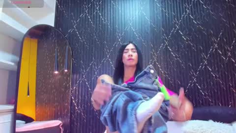 Aria Millers  online show from 11, 10, 2025