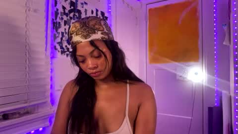 Snapshot of ariaatelier chatting on 19, 9, 2025 Aria Atelier online show from 19, 9, 2025