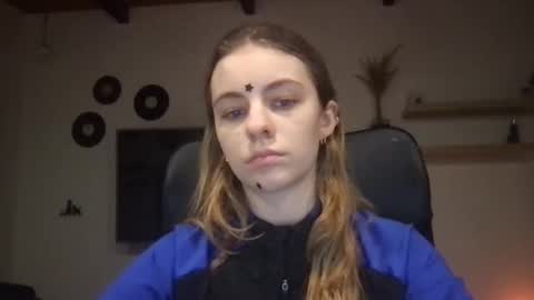 AriaCreazy online show from 20, 2, 2025