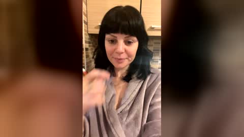 Adriana online show from 13, 12, 2025