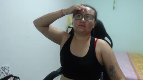 ...Ariana... online show from 8, 10, 2025