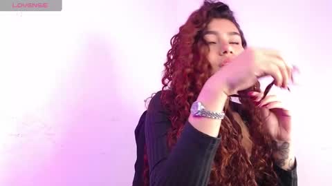 Ari online show from 2, 1, 2025