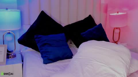 ariadnacolby online show from 25, 2, 2025