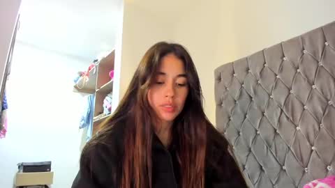 Snapshot of ariamontgomeryyy chatting on 11, 1, 2025 Aria Montgomery online show from 11, 1, 2025