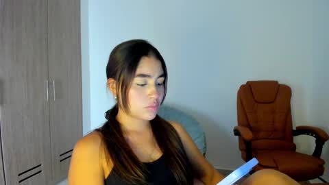 Snapshot of ariamontgomeryyy chatting on 25, 2, 2025 Aria Montgomery online show from 25, 2, 2025