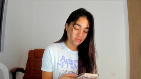 Snapshot of ariamontgomeryyy chatting on 18, 3, 2026 Aria Montgomery online show from 18, 3, 2026