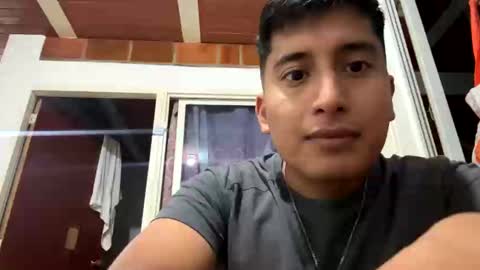 Snapshot of ariana252525 chatting on 17, 12, 2024 Ari y Will online show from 17, 12, 2024