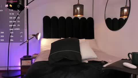 DaniAri - dimension X at night NY time online show from 14, 2, 2025