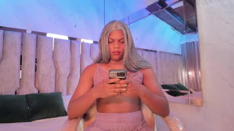 Snapshot of ariana_grande233 chatting on 4, 6, 2026 ariana_grande233 online show from 4, 6, 2026