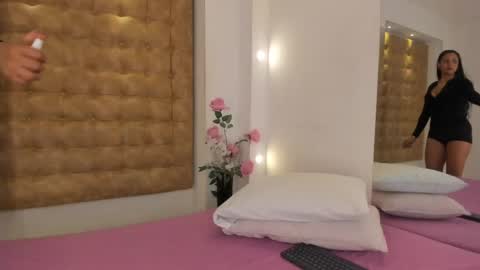 Snapshot of ariana_morelly chatting on 28, 4, 2026 ARIANA MORELLY online show from 28, 4, 2026