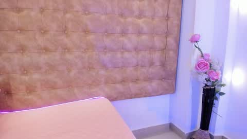 Snapshot of ariana_morelly chatting on 27, 5, 2026 ARIANA MORELLY online show from 27, 5, 2026