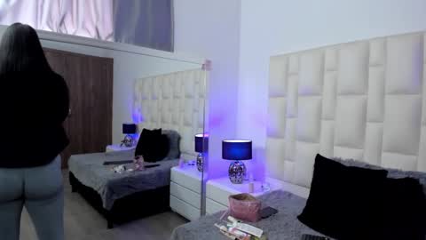 Snapshot of ariana_rouse_ chatting on 19, 2, 2026 ariana online show from 19, 2, 2026