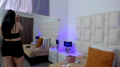 Snapshot of ariana_rouse_ chatting on 28, 2, 2026 ariana online show from 28, 2, 2026