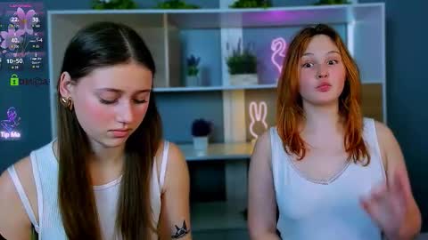 arianaa_cat online show from 5, 3, 2026