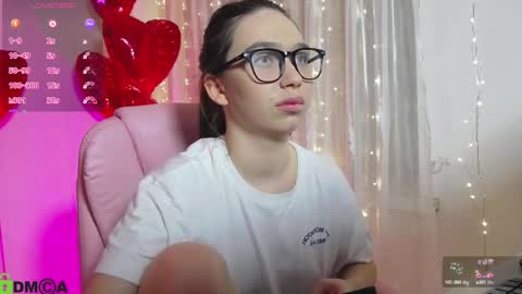 Snapshot of arianahot777 chatting on 19, 2, 2025 arianahot777 online show from 19, 2, 2025