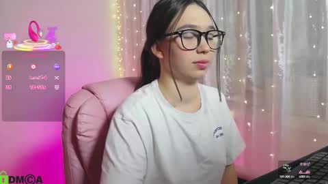 Snapshot of arianahot777 chatting on 13, 10, 2025 arianahot777 online show from 13, 10, 2025