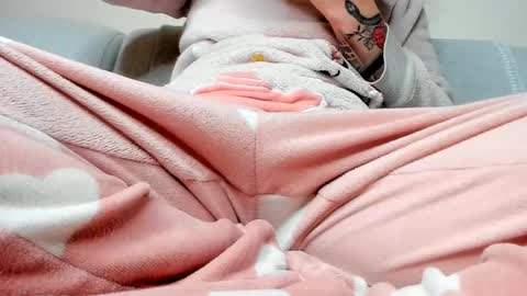 Ariana  Steven online show from 18, 1, 2026