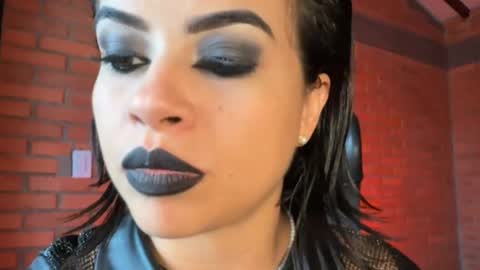 ariannasmyth online show from 30, 4, 2026