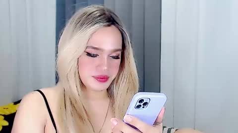 ARIANNE CUMS  online show from 7, 3, 2025