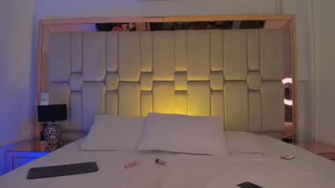 Welcome to Ari room online show from 5, 7, 2026