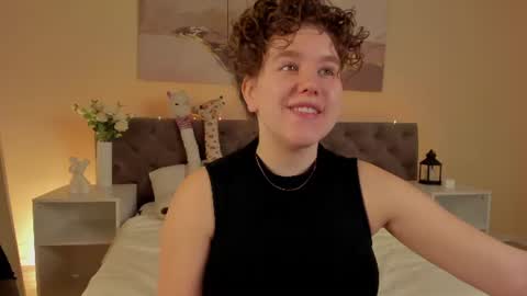 Snapshot of ariella_sol chatting on 6, 7, 2026 Ariella GTM3 Tue Wed Thu Fri Sat 0400 am-1030pm online show from 6, 7, 2026