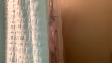 ariel  colin when hes here online show from 2, 1, 2025