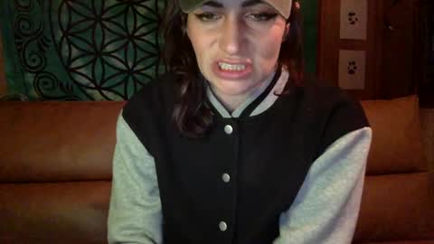 ariel  colin when hes here online show from 19, 1, 2025