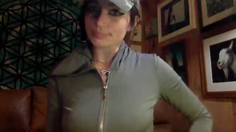 ariel  colin when hes here online show from 10, 3, 2025