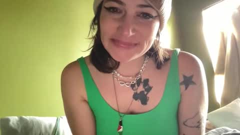 ariel  colin when hes here online show from 1, 2, 2026