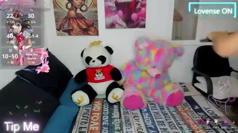 Ariana Forero ---- independet model online show from 22, 9, 2025