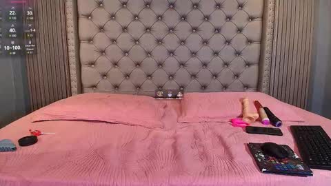 ARIANA   online show from 9, 9, 2025