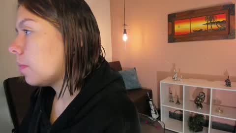  Arianna  online show from 4, 3, 2025