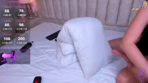 Ari Vega online show from 5, 12, 2024