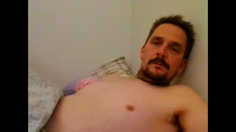 ariparikrigsmann online show from 2, 1, 2025