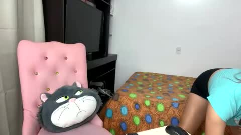 ariza1515 online show from 4, 3, 2025