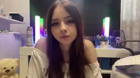 Bella online show from 30, 7, 2026
