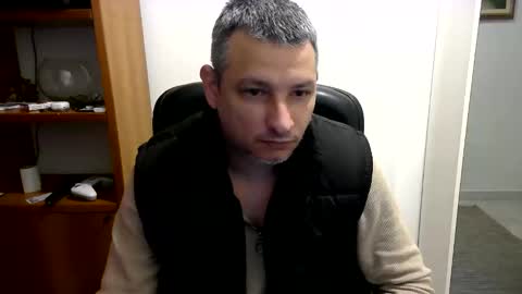 Snapshot of armorkill1986 chatting on 17, 11, 2025 Armorkill online show from 17, 11, 2025