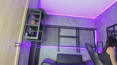 Arohom Lester online show from 6, 1, 2026