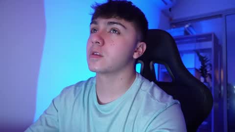 aron__cooper online show from 28, 4, 2026