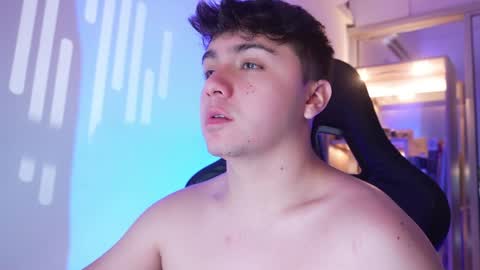 aron__cooper online show from 6, 6, 2026