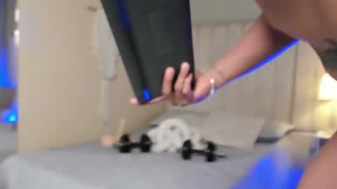 Snapshot of aron_bolt chatting on 7, 2, 2026 ARON BOLT online show from 7, 2, 2026