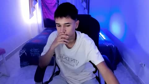 Aaron online show from 3, 10, 2025