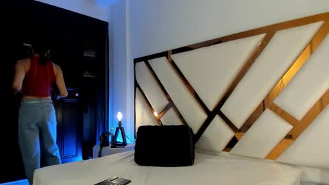 Aron cruz  online show from 30, 3, 2026