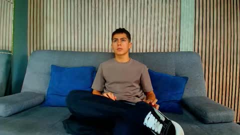 Snapshot of aron_pulse chatting on 12, 2, 2026 aron_pulse online show from 12, 2, 2026